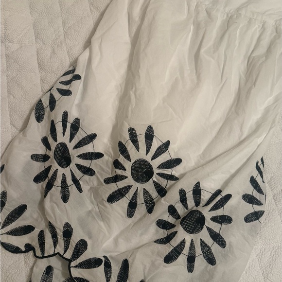 Lane Bryant embroidered skirt - Picture 2 of 2